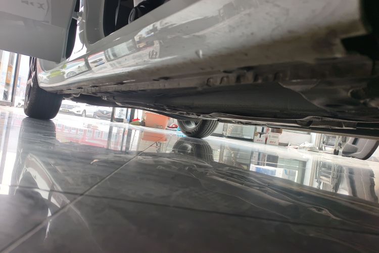 荣威i5 2023款 1.5L CVT尊荣版局部细节9001