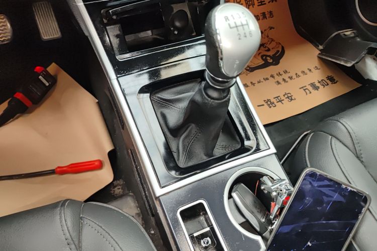 哈弗H2 2016款 红标 1.5T 手动两驱豪华型中控内饰18