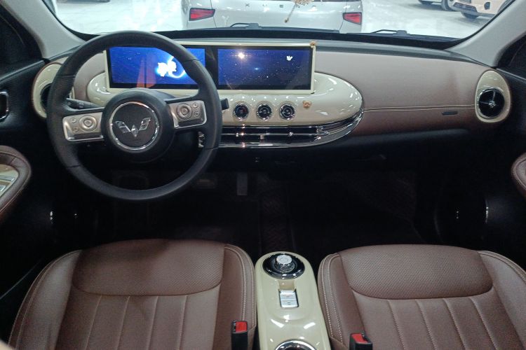 五菱汽车 五菱缤果 2023款 333km 灵犀互联+款中控内饰7002
