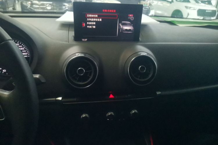 奥迪A3 2019款 Limousine 35 TFSI 进取型 国VI中控内饰16