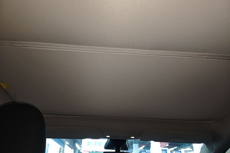 特斯拉 Model Y 2023款 长续航全轮驱动版中控内饰22