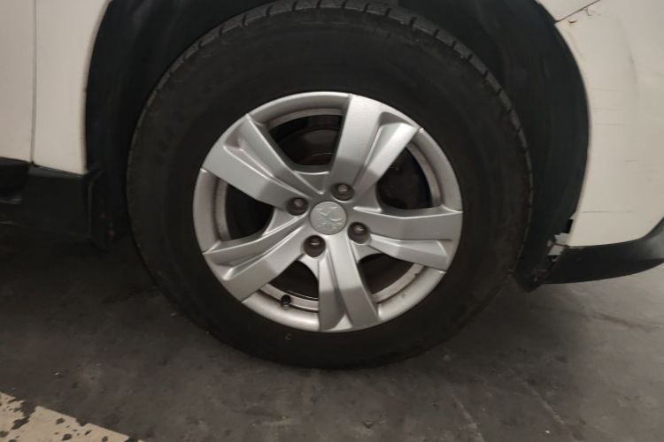 标致2008 2015款 1.6L 自动玩酷版车身外观6007