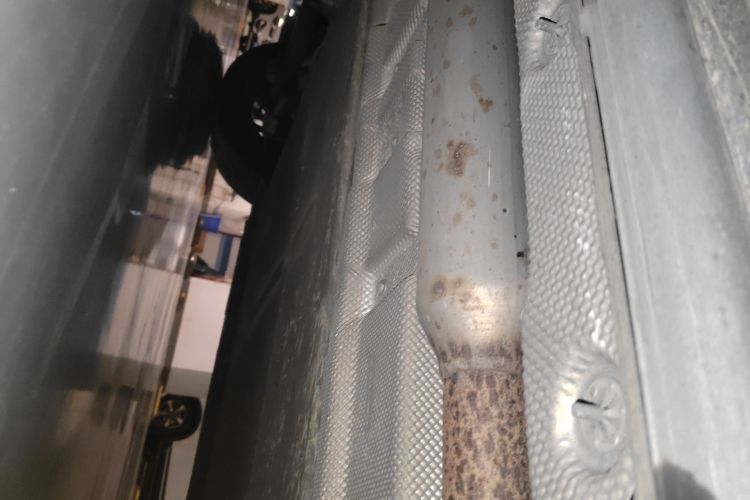 腾势D9 2022款 DM-i 970 四驱旗舰型局部细节9001