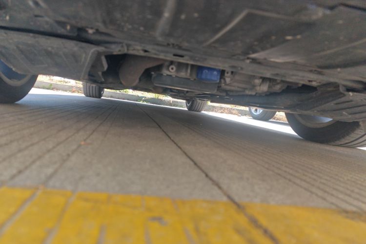 别克 君威 2019款 GS 28T 尊贵型 国VI局部细节9008