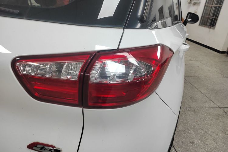 猎豹汽车 猎豹CS9 2017款 1.5L 手动精英型车身外观9