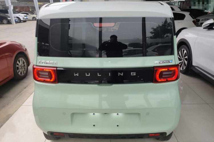 五菱汽车 宏光MINIEV 2021款 马卡龙臻享款 磷酸铁锂车身外观6004