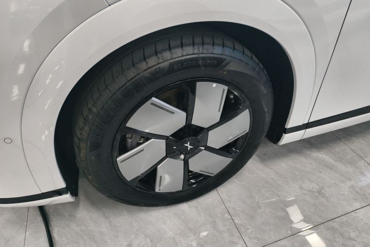 小鹏X9 2024款 702超长续航Max车身外观6007