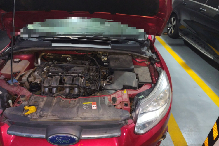 福特 福克斯 2012款 两厢 1.6L 自动风尚型局部细节9007