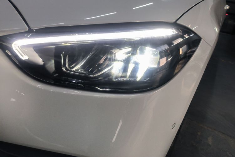 奔驰C级 2025款 改款 C 200 L 运动版局部细节36