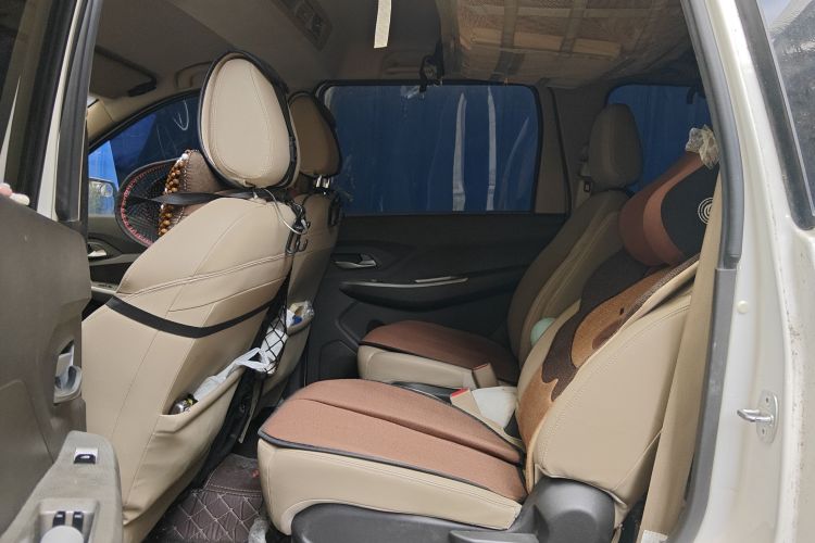 五菱汽车 五菱宏光 2018款 1.5L S舒适型L2B中控内饰7004