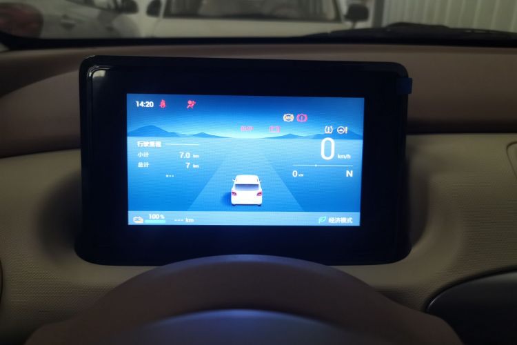 五菱汽车 宏光MINIEV 2025款 四门版 进阶款中控内饰14