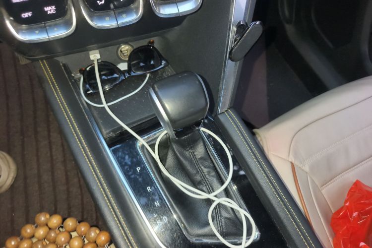 北京汽车 北京X3 2019款 1.5T CVT荣耀版中控内饰18