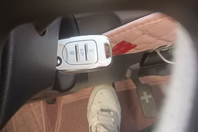 五菱汽车 宏光MINIEV 2021款 马卡龙臻享款 磷酸铁锂中控内饰7001