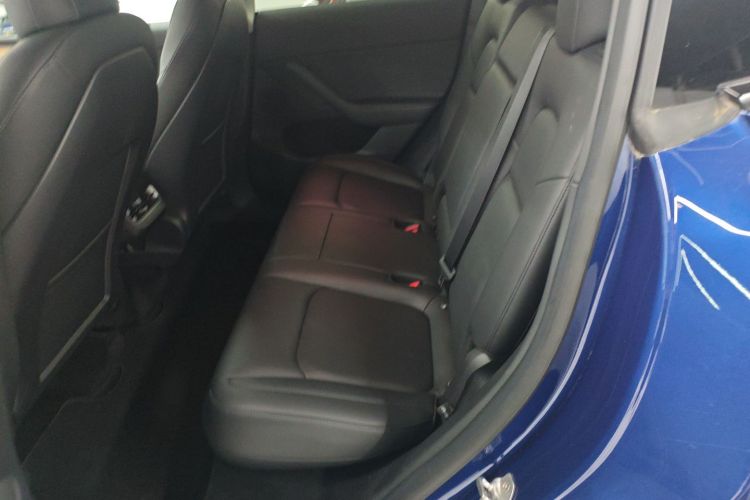 特斯拉 Model Y 2021款 长续航全轮驱动版中控内饰21