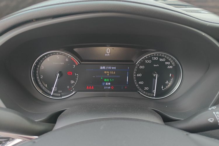 凯迪拉克XT4 2021款 28T 两驱技术型中控内饰14