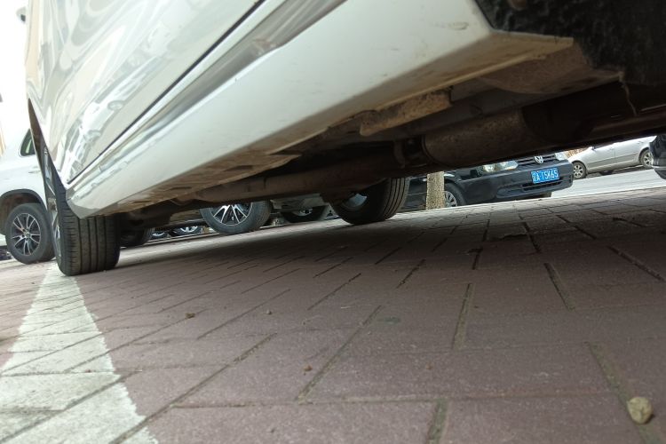 比亚迪 宋MAX 2021款 升级版 1.5T 自动豪华型 7座局部细节9001