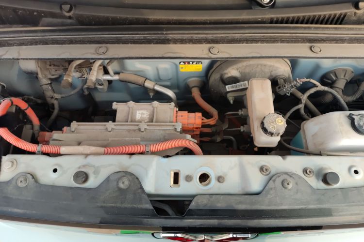 五菱汽车 宏光MINIEV 2020款 自在款 磷酸铁锂机舱底盘24