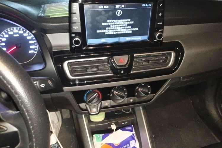 起亚 福瑞迪 2018款 1.6L 手动智享天窗版Value中控内饰16