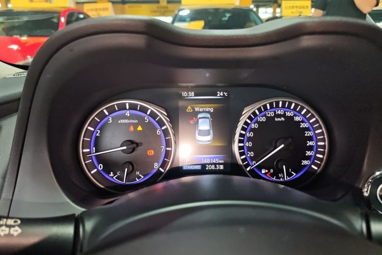 英菲尼迪Q50 2014款 2.0T 豪华运动版中控内饰14