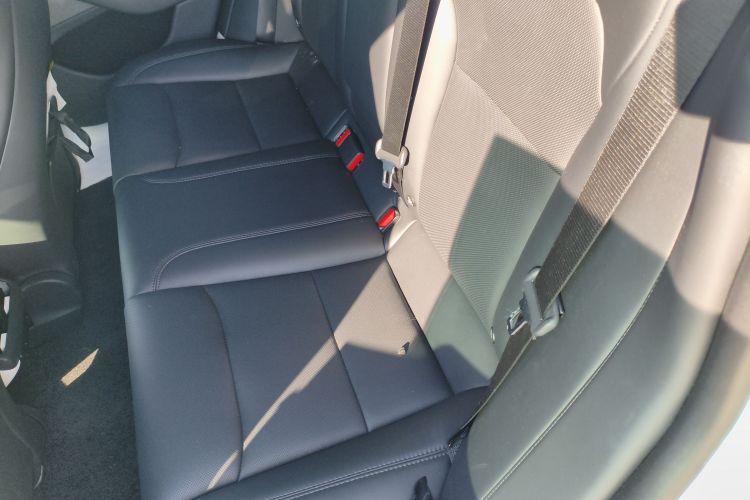 特斯拉 Model 3 2023款 后轮驱动版中控内饰7004