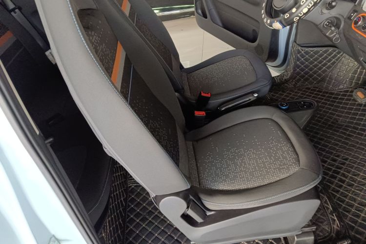 五菱汽车 宏光MINIEV 2020款 悦享款 磷酸铁锂局部细节41