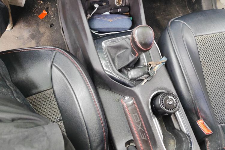 东南DX3 2016款 1.5L 手动尊贵型局部细节18