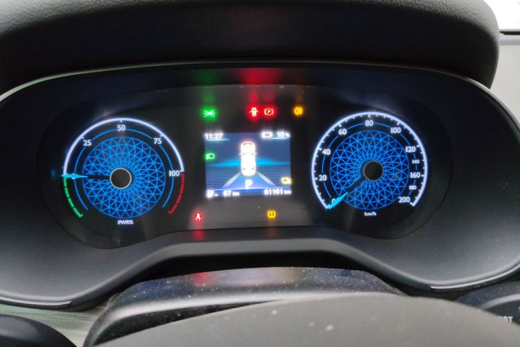 红旗E-QM5 2024款 610km PLUS中控内饰14