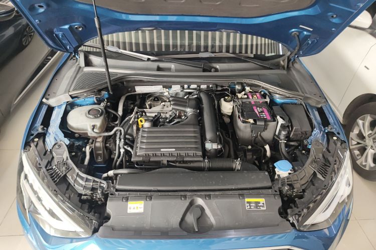 奥迪A3 2021款 Sportback 35 TFSI 进取致雅型机舱底盘24