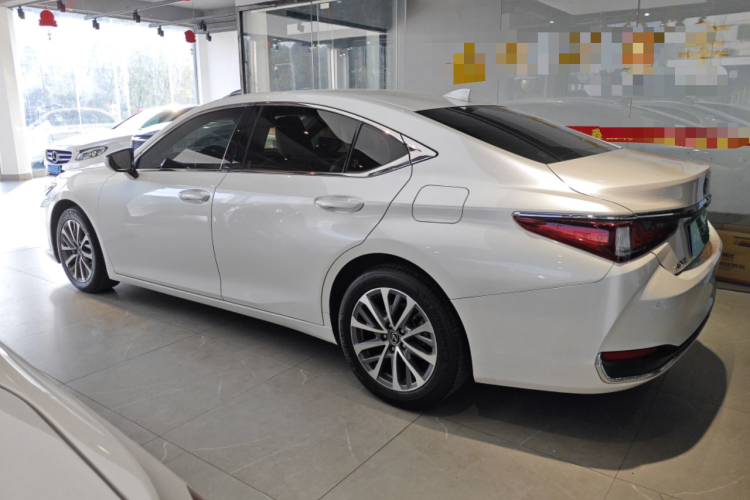 雷克萨斯ES 2022款 260 卓越版车身外观6003