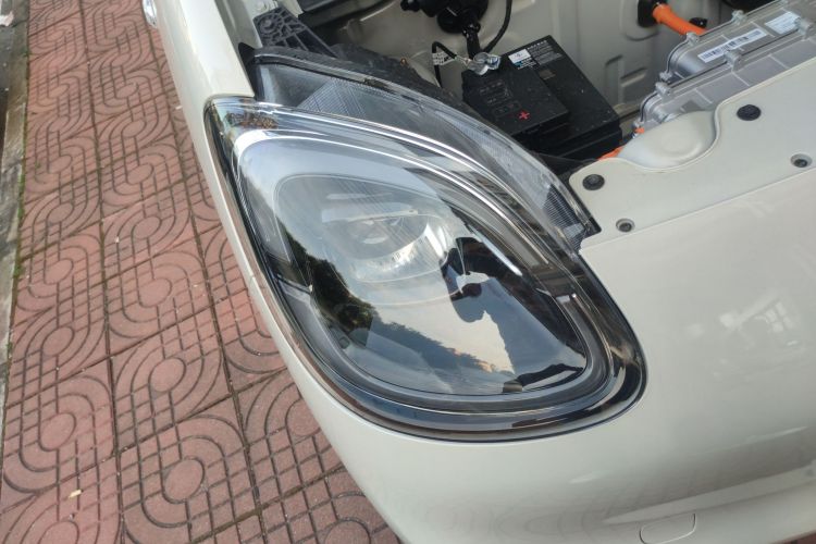 五菱汽车 宏光MINIEV 2025款 四门版 臻享+款车身外观8