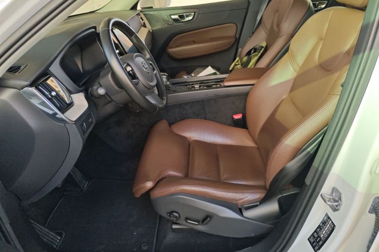 沃尔沃XC60 2020款 T5 四驱智雅豪华版中控内饰19