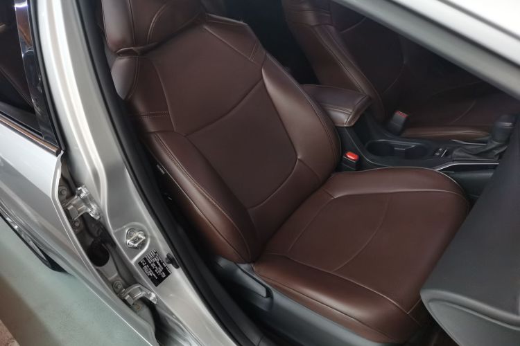 丰田 亚洲狮 2021款 2.0L 进取版局部细节41