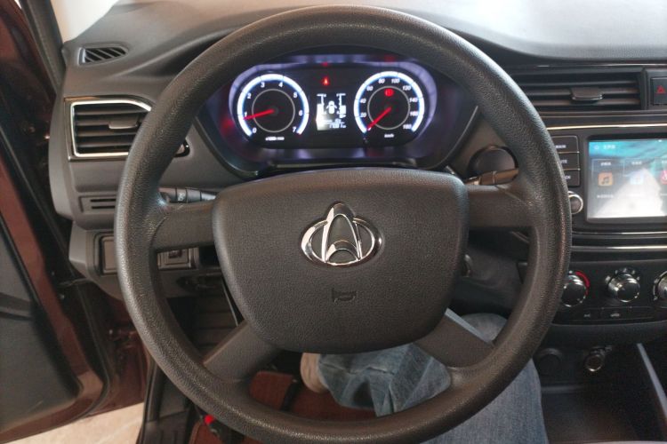 长安凯程 2021款 1.5L欧诺S智享版双蒸空调客车JL473QG中控内饰13