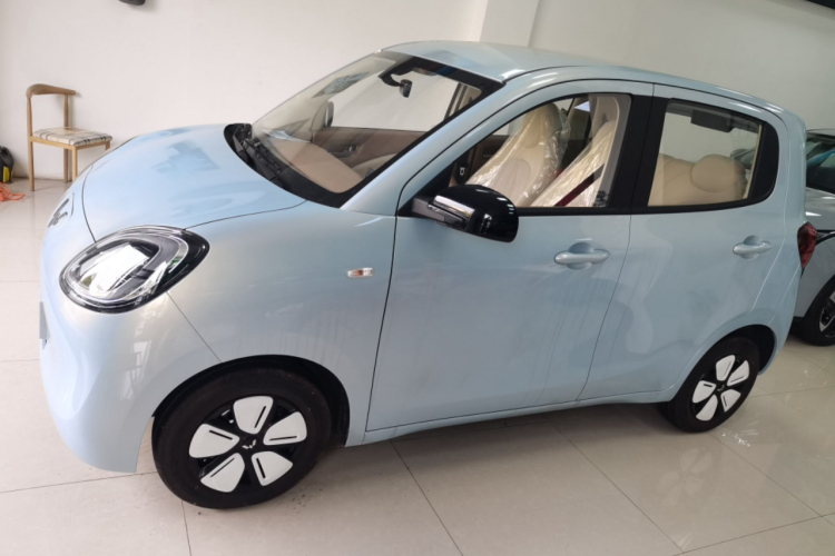 五菱汽车 宏光MINIEV 2025款 四门版 进阶款车身外观4