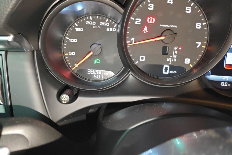 保时捷 2018款 Macan 2.0T中控内饰15