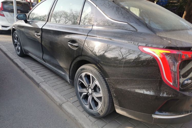 红旗E-QM5 2023款 改款 基础出行版车身外观6003