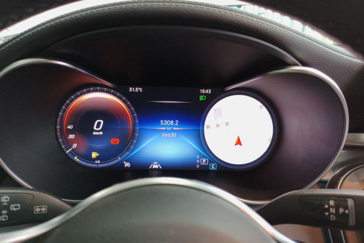 奔驰GLC 2020款 改款 GLC 300 L 4MATIC 动感型中控内饰14