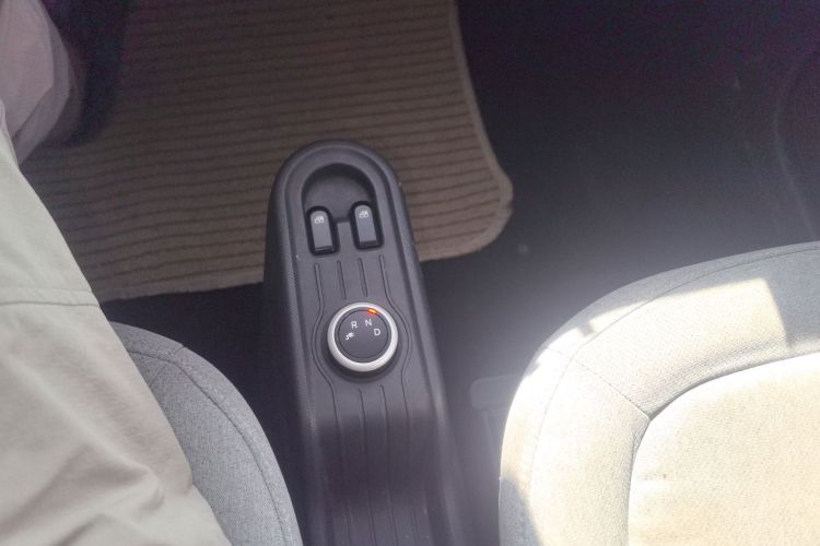 五菱汽车 宏光MINIEV 2021款 马卡龙臻享款 磷酸铁锂局部细节18