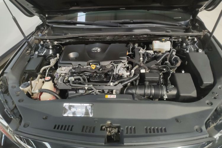 丰田 亚洲龙 2019款 双擎 2.5L 豪华版 国VI机舱底盘24