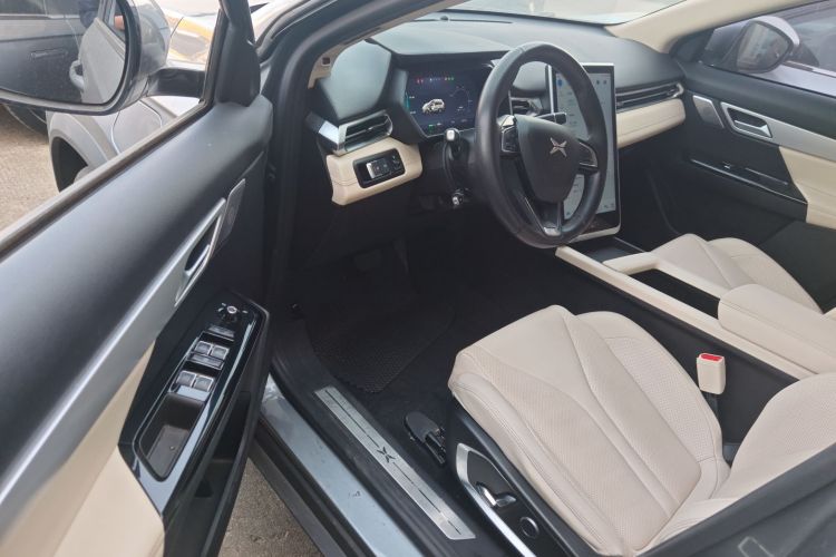 小鹏G3 2020款 520 智享版中控内饰7003