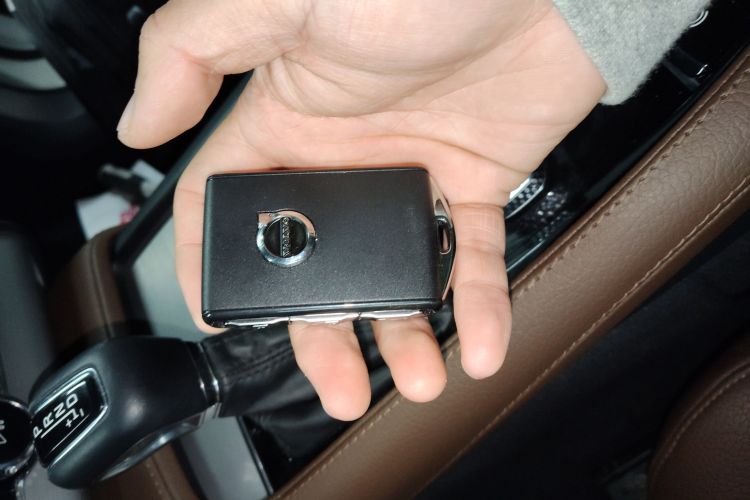 沃尔沃XC90 2020款 T5 智行豪华版 5座中控内饰7001