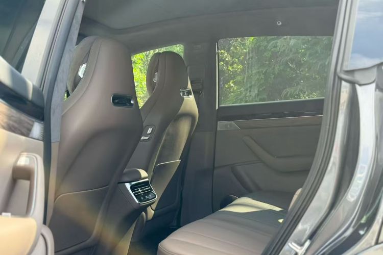 鸿蒙智行 智界R7 2025款 增程 251km Max中控内饰21