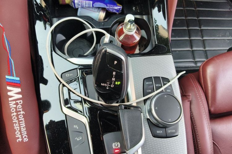 宝马X4 2020款 xDrive25i M运动套装中控内饰18