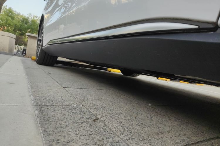 比亚迪 汉 2020款 EV 超长续航版尊贵型局部细节9002