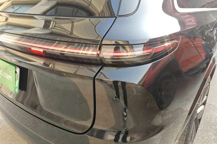 理想汽车 理想L9 2022款 Max车身外观9