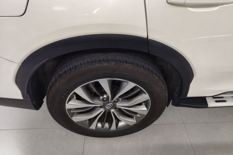 广汽传祺 传祺GS8 2017款 320T 两驱豪华智联版（七座）车身外观56