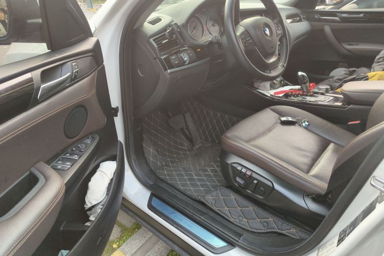 宝马X4 2014款 xDrive20i X设计套装中控内饰7003