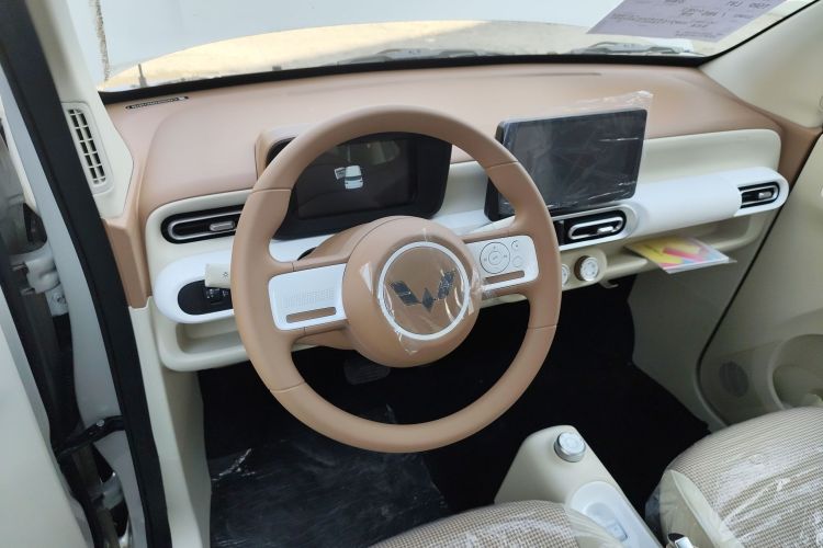 五菱汽车 宏光MINIEV 2024款 第三代 215km 青春版中控内饰13