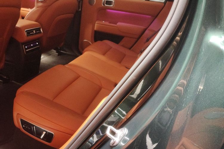 理想汽车 理想L7 2023款 Air中控内饰21