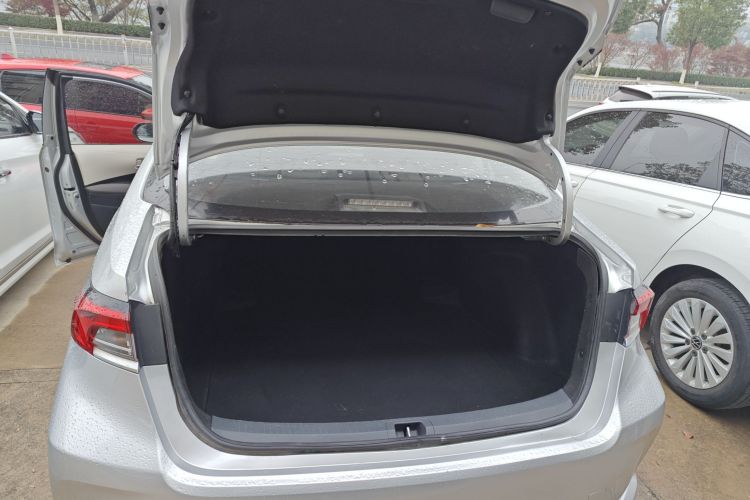 丰田 卡罗拉 2019款 1.2T S-CVT GL-i精英版局部细节23